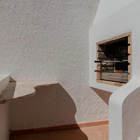 Fantastic Four-bedroom With Private Pool Hotel 4*