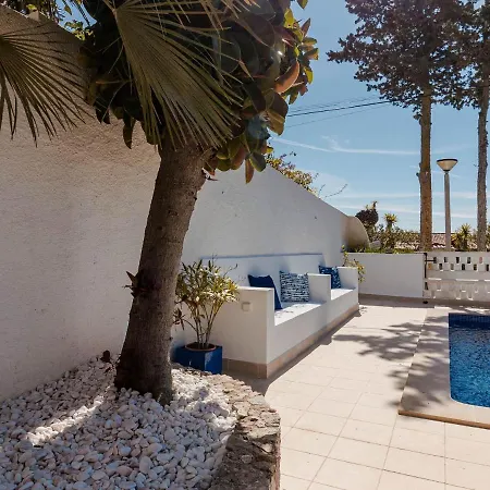Fantastic Four-bedroom With Private Pool Hotel Luz