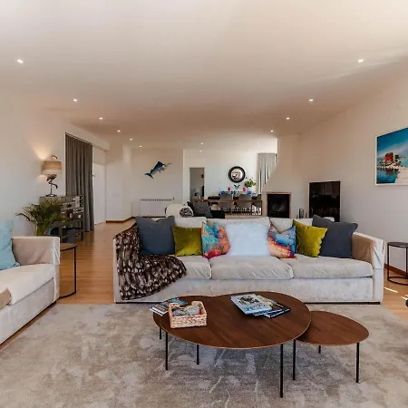 Fantastic Four-bedroom With Private Pool Hotel