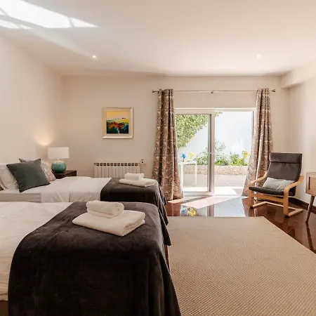 Fantastic Four-bedroom With Private Pool