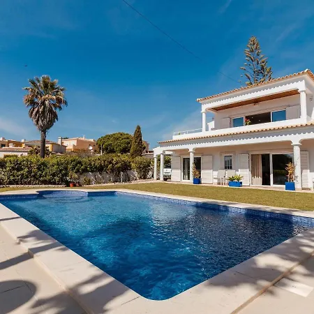 Fantastic Four-bedroom With Private Pool 4*