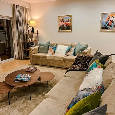 Otel Fantastic Four-bedroom With Private Pool Luz