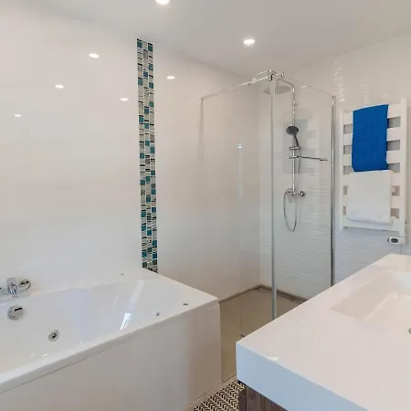 Fantastic Four-bedroom With Private Pool 4* Luz