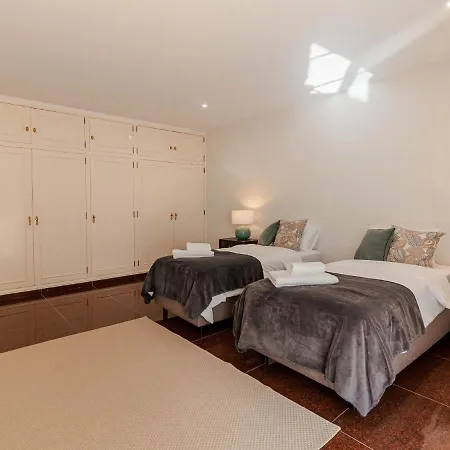 Fantastic Four-bedroom With Private Pool 4* Luz